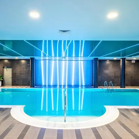 Wellton Riverside Otel 4*