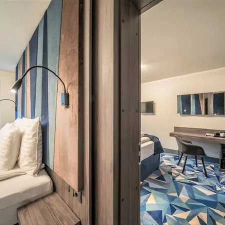 Wellton Riverside Hotel 4*