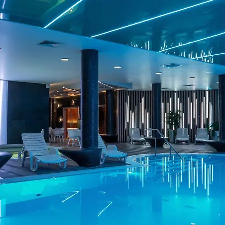 Otel Wellton Riverside Riga